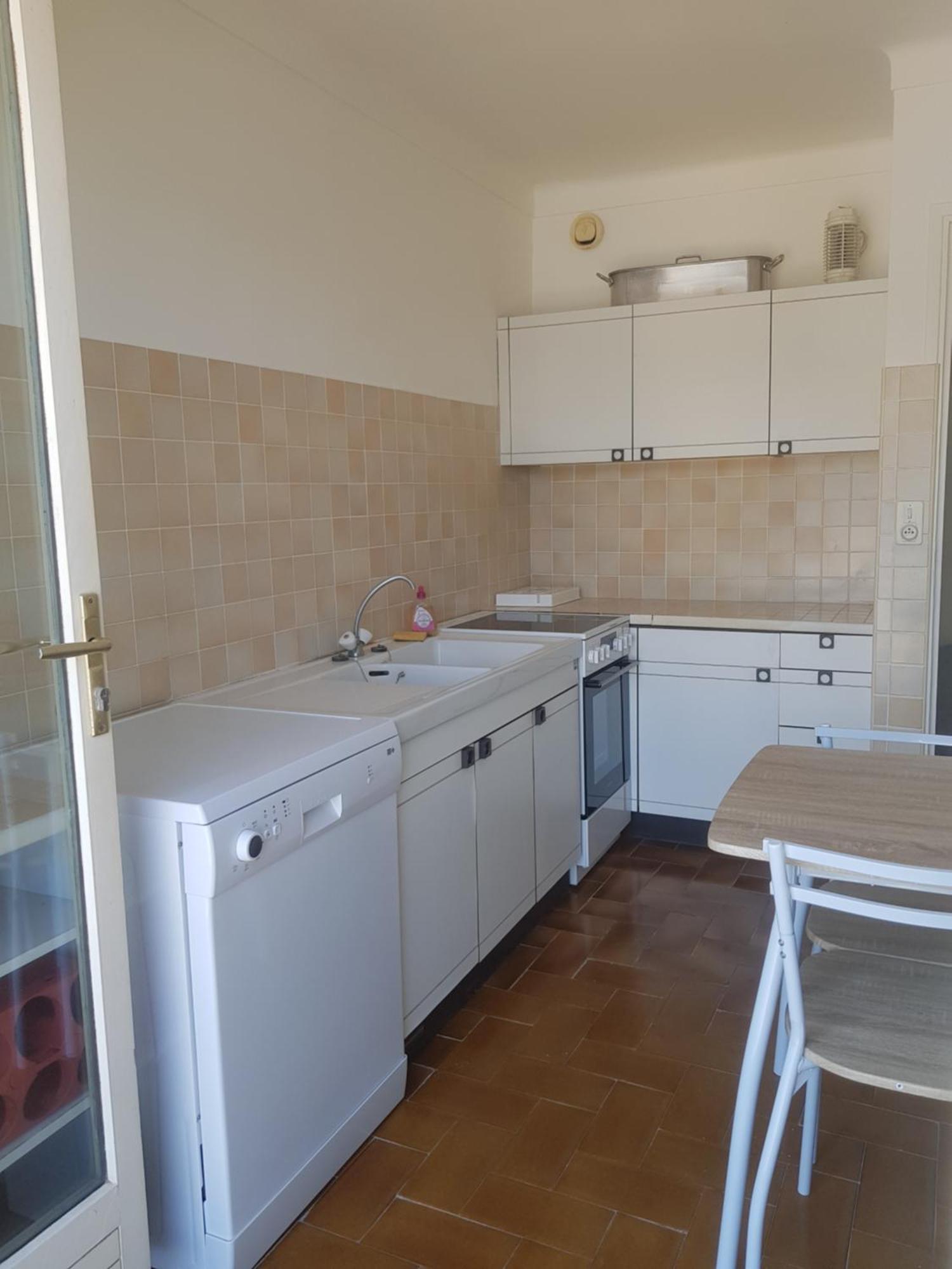 Location * Propriano (Corsica)